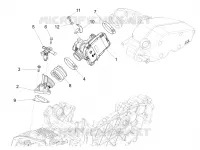 Corps papillon - Injecteur - Raccord d'admission