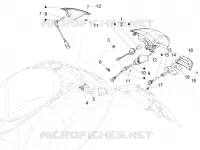 FEUX ARRIERE - CLIGNOTANTS