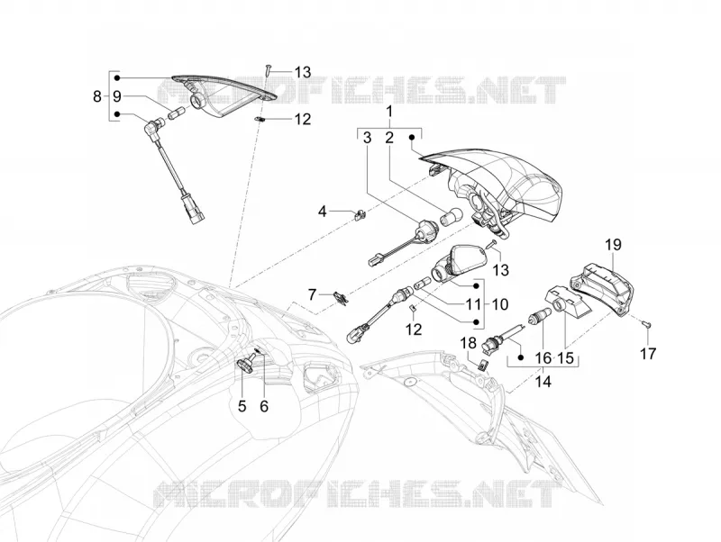 FEUX ARRIERE - CLIGNOTANTS