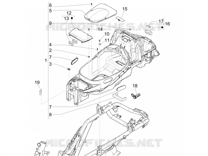 Logement casque - Dessous de selle PIAGGIO PIAGGIO-SCOOTER 125 X-EVO 2007  X Evo Euro 3